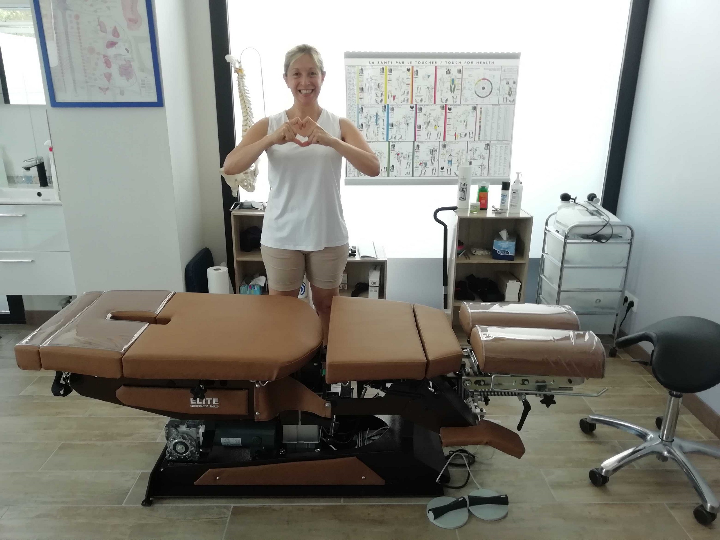 La consultation La Chiropraxie en main